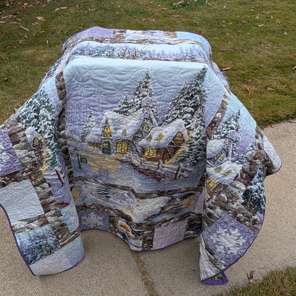 Fabulous Christmas Lap Quilt - Picture 7 of 11